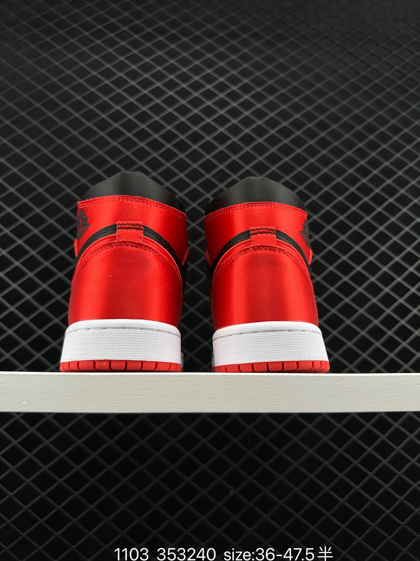 Air Jordan 1 High OG ”Satin Bred“ AJ1